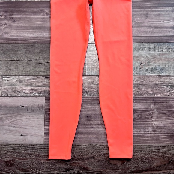 All In Motion NWOT Brushed Sculpt High Rise Workout Leggings Small Neon Orange - Picture 4 of 11